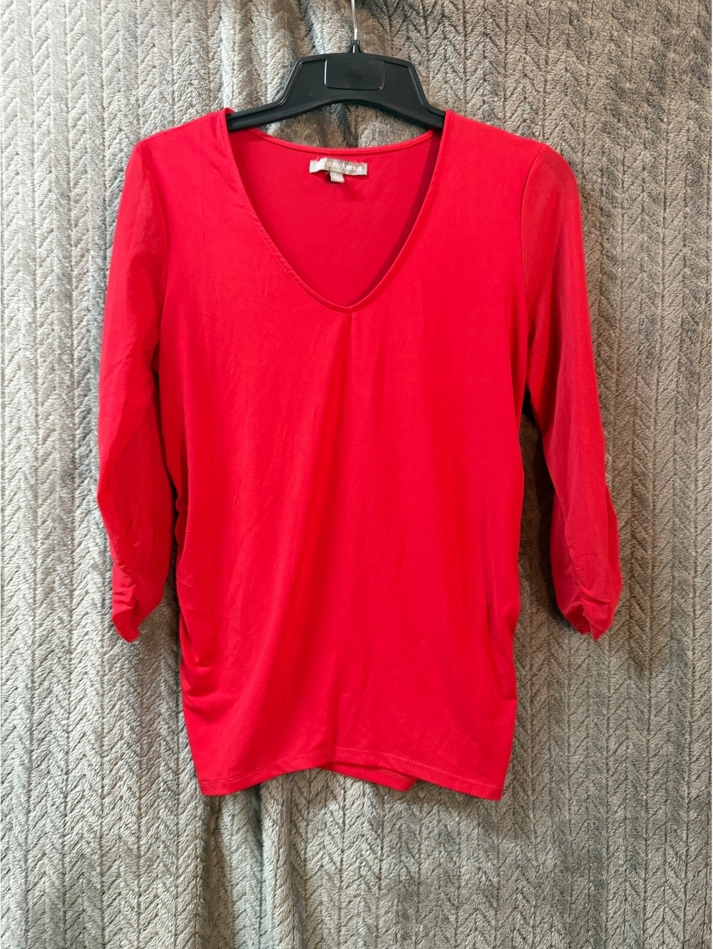 Daisy Fuentes Red V-Neck 3/4 Sleeve Top Large